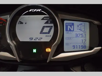 YAMAHA FJR 1300 – foto 3