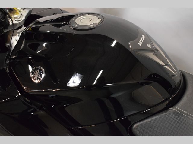 yamaha - fjr-1300