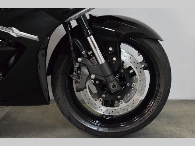 yamaha - fjr-1300