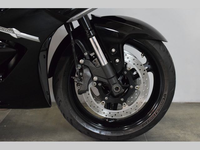 yamaha - fjr-1300