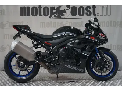SUZUKI GSX-R 1000 RA – foto 2