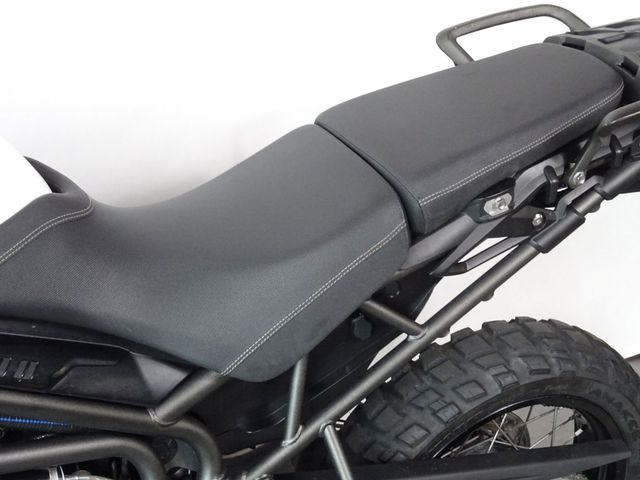 triumph - tiger-800-xcx