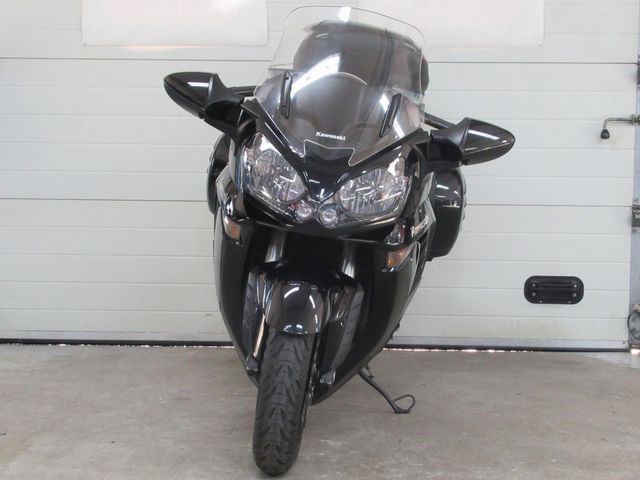 kawasaki - gtr-1400