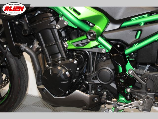 kawasaki - z900