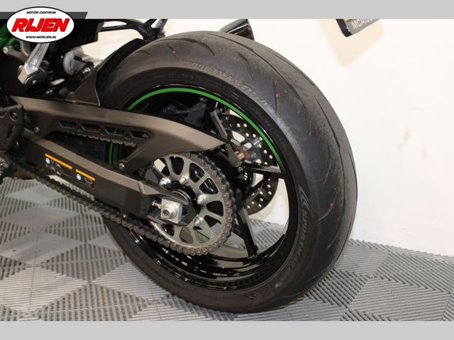 kawasaki - z900
