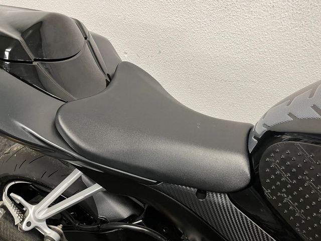 suzuki - gsx-r-1000