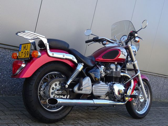 triumph - bonneville-america