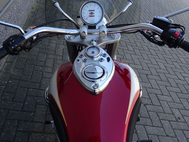 triumph - bonneville-america