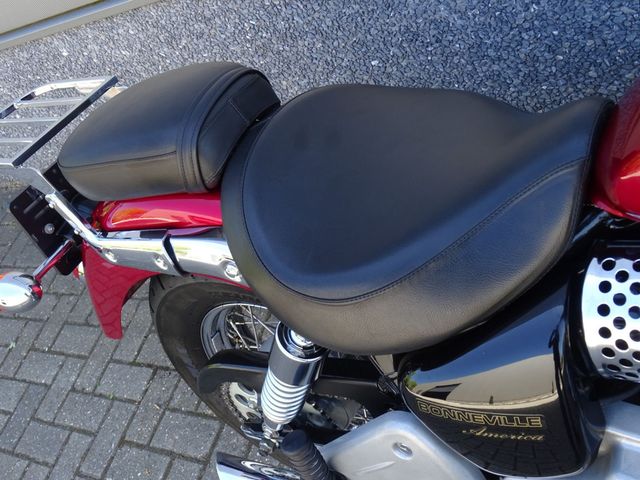 triumph - bonneville-america