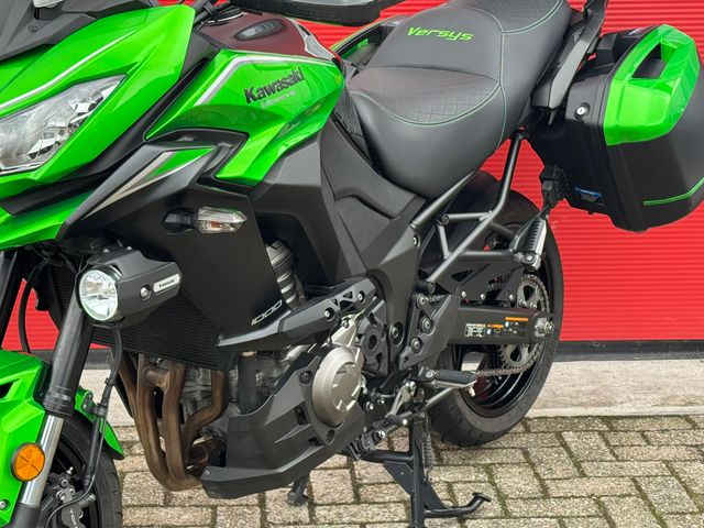 kawasaki - versys-1000-grand-tourer