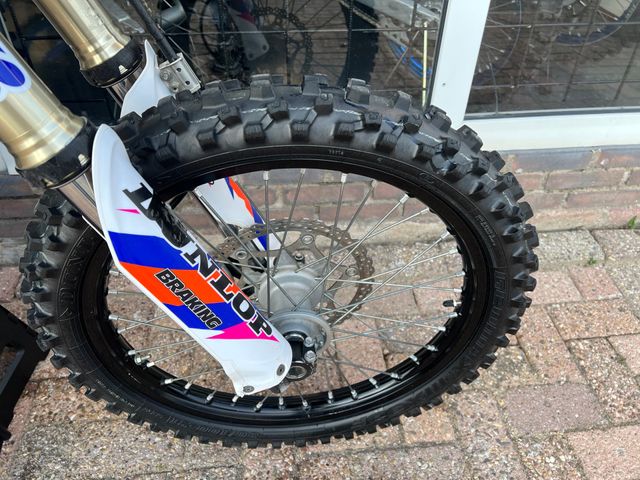 yamaha - yz-250-f-60th-anniversary