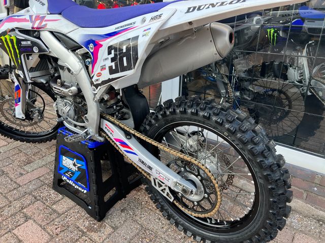 yamaha - yz-250-f-60th-anniversary