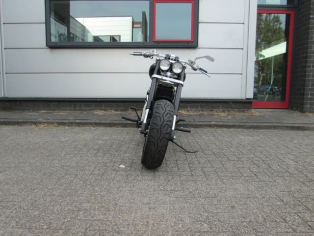 suzuki - vs-1400-intruder
