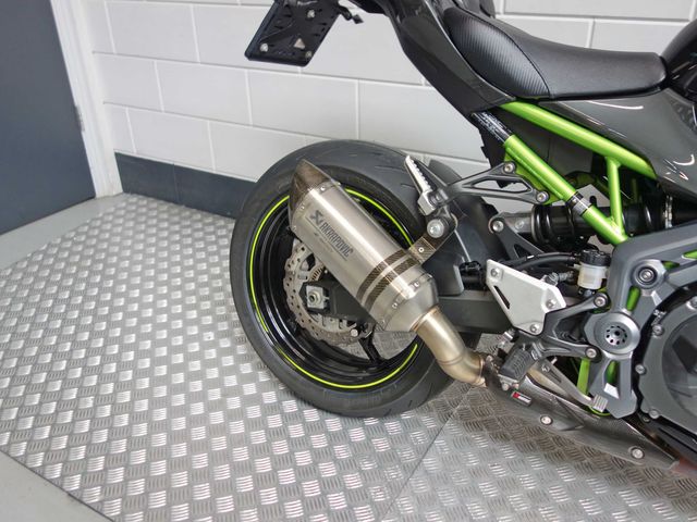 kawasaki - z900