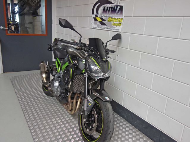 kawasaki - z900