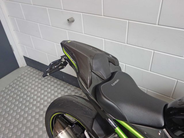 kawasaki - z900