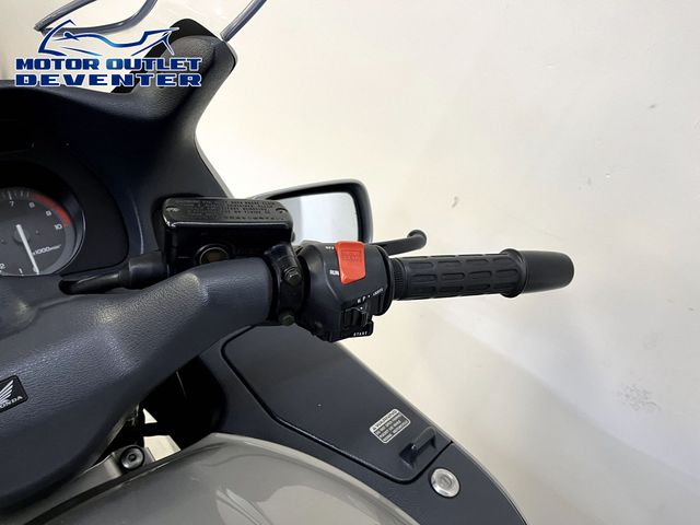 honda - st-1100-pan-european