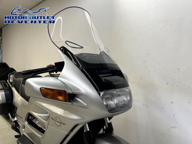 honda - st-1100-pan-european