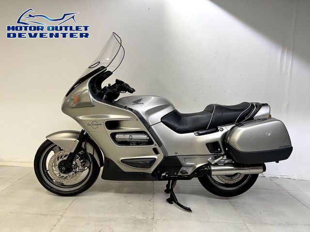 honda - st-1100-pan-european