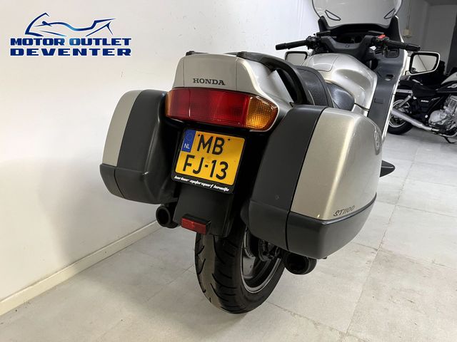 honda - st-1100-pan-european