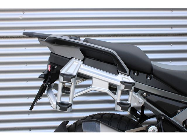 bmw - r-1300-gs-adventure