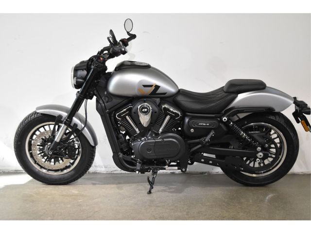 QJMOTOR - srv-600-v