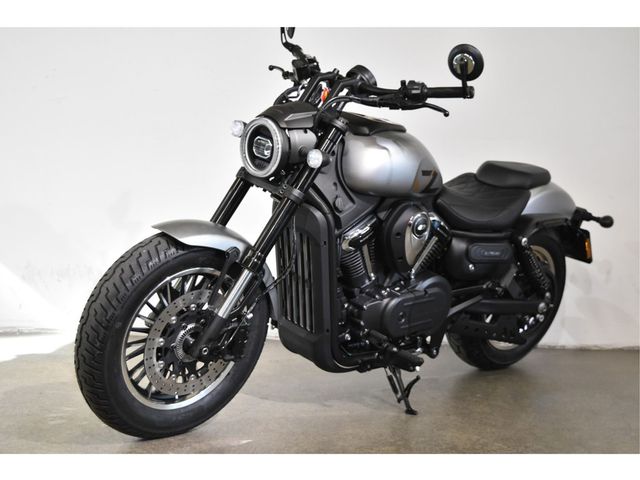 QJMOTOR - srv-600-v