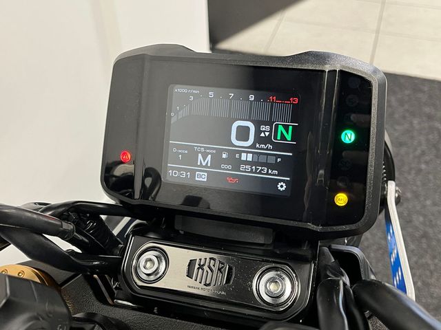 yamaha - xsr-900