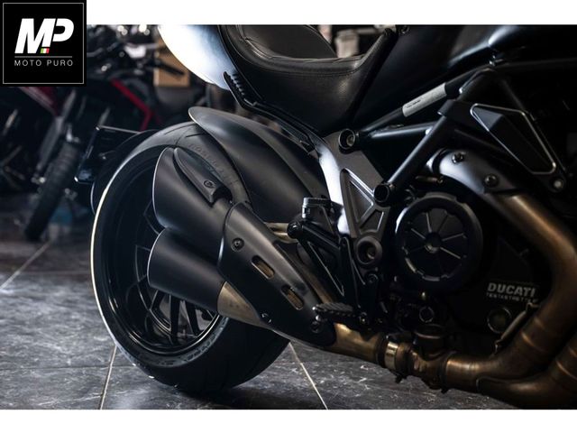 ducati - diavel