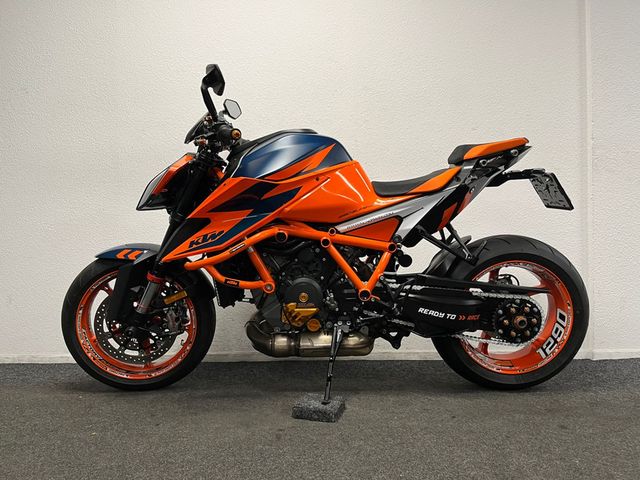 ktm - 1290-super-duke-r
