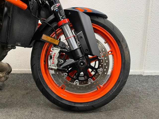 ktm - 1290-super-duke-r