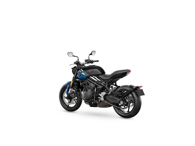 triumph - trident-660