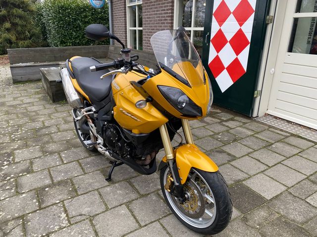 triumph - tiger-1050-abs