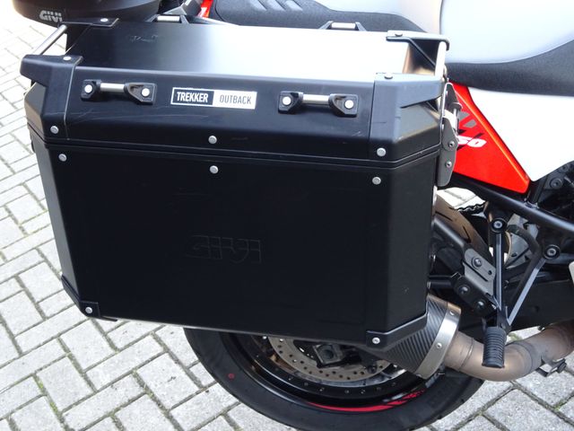 suzuki - v-strom-1050-xta