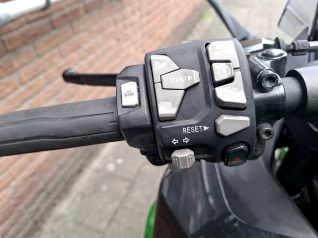 kawasaki - ninja-1000sx