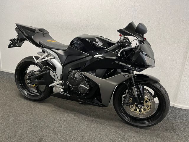 honda - cbr-600-rr