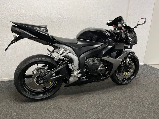 honda - cbr-600-rr