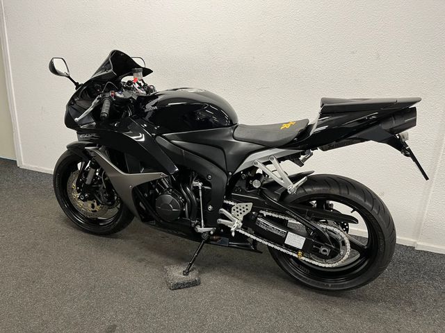 honda - cbr-600-rr