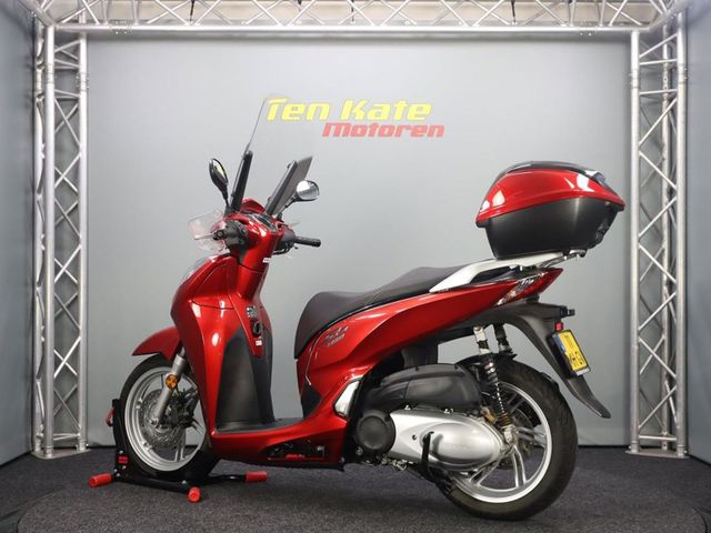 honda - sh-300i---abs