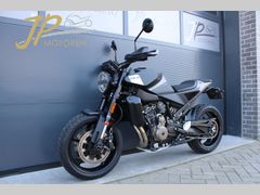 HUSQVARNA SVARTPILEN 801