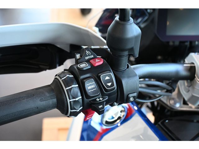 bmw - r-1300-gs-trophy