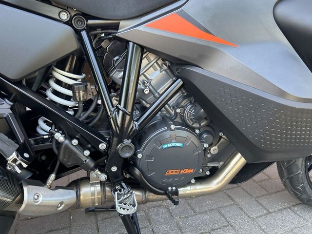 ktm - 1290-super-adventure-s