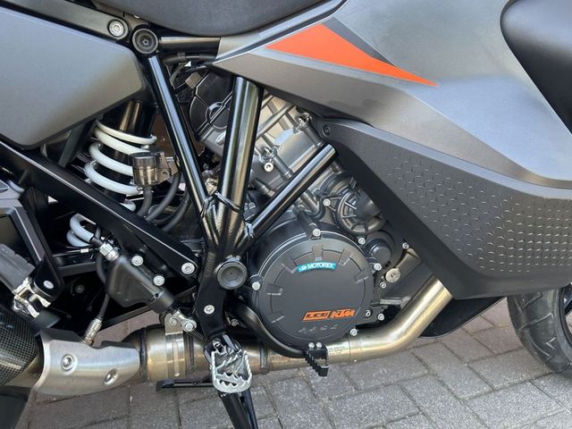 ktm - 1290-super-adventure-s