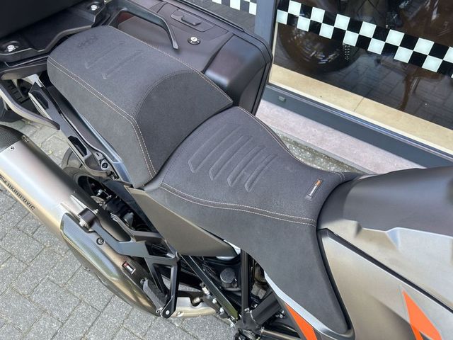 ktm - 1290-super-adventure-s