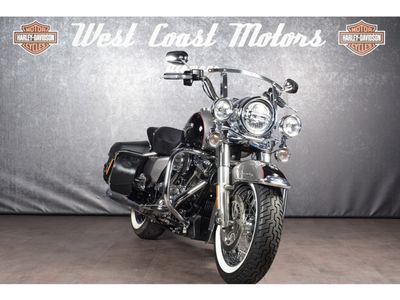 HARLEY-DAVIDSON ROAD KING CLASSIC FLHRC – foto 3