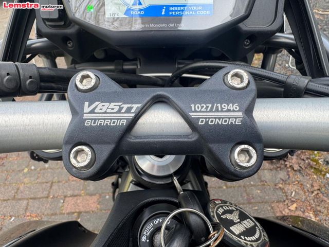 moto-guzzi - v-85-tt-guardia-d-onore-850