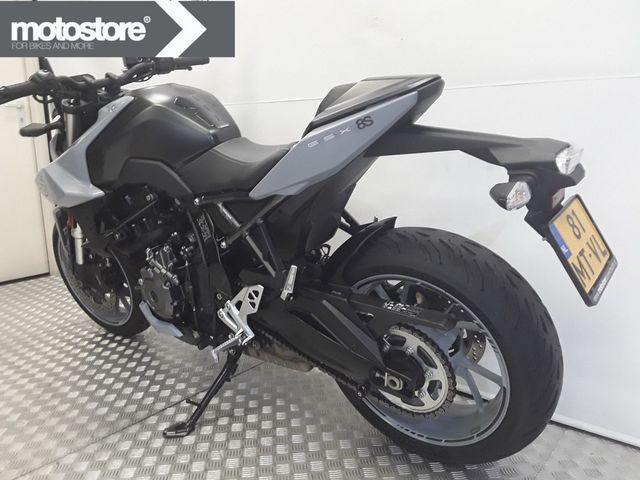 suzuki - gsx-8s