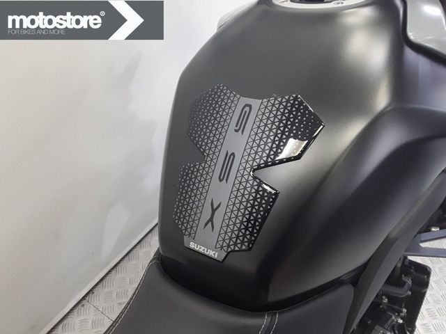 suzuki - gsx-8s