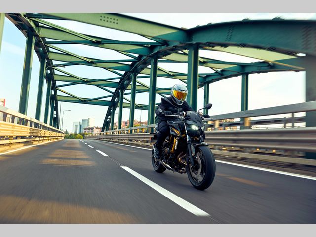 kawasaki - z650-s