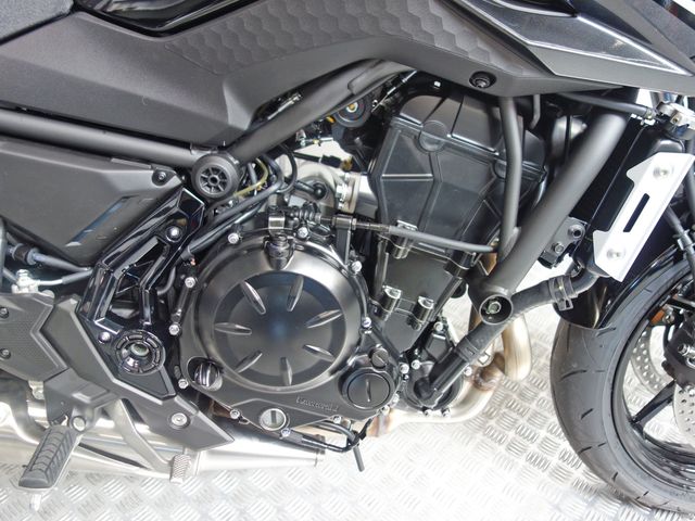kawasaki - z650-s